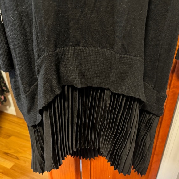 Victoria’s Secret Layered Sweater Dress with Pleated Skirt Attached. SZ XL. - Picture 2 of 4